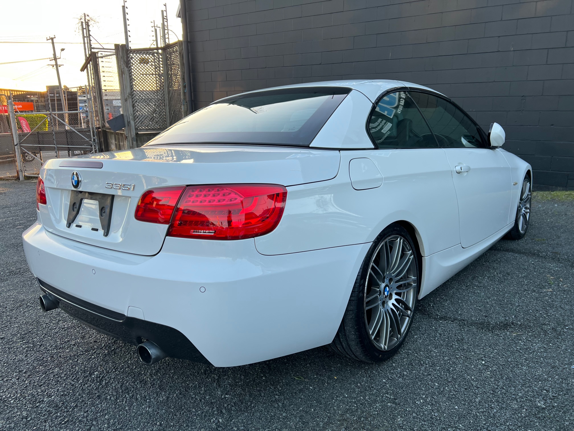 2010 BMW 3 Series Cabrio Image 9