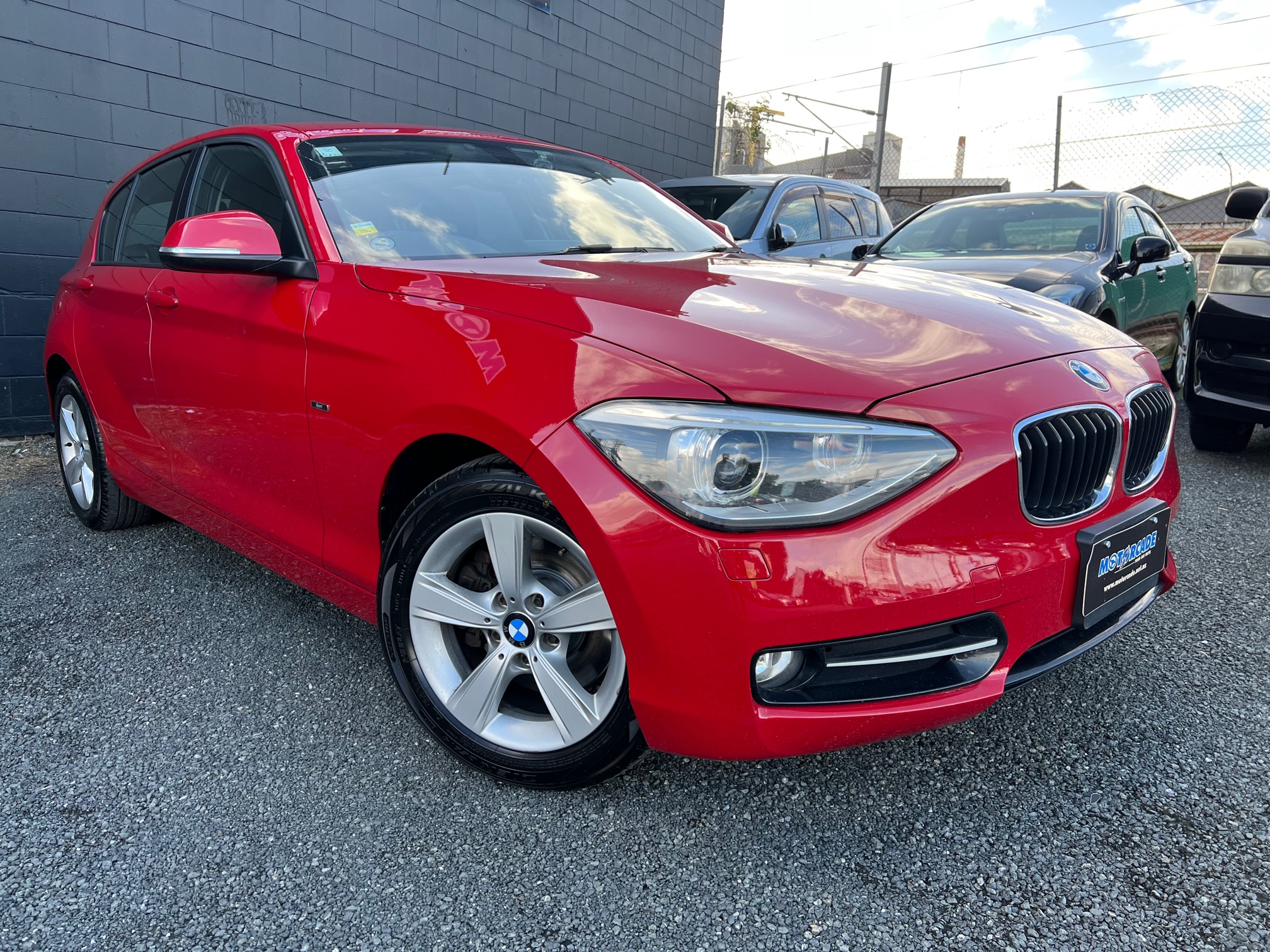 BMW 116i Image 2