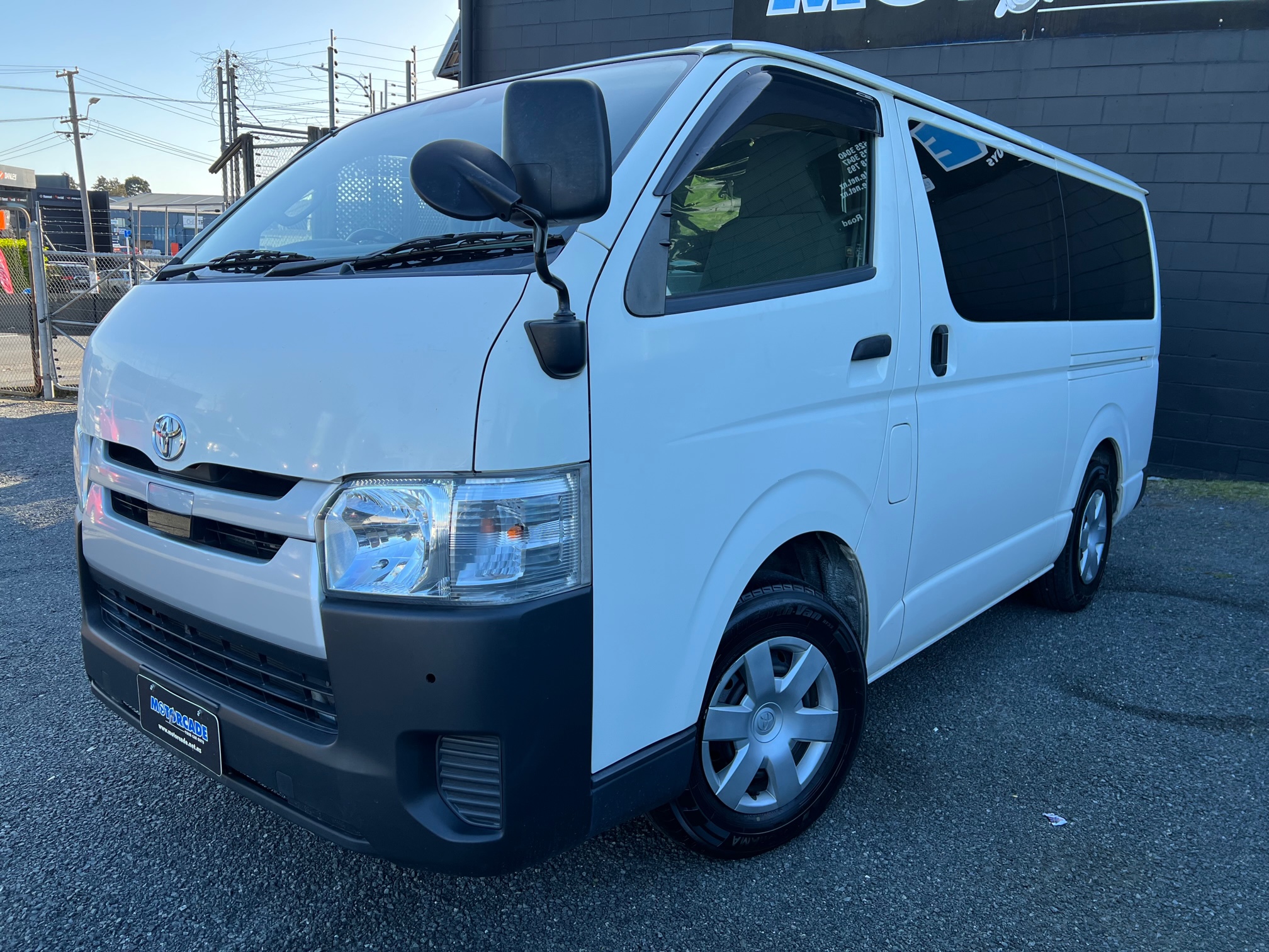 Toyota Hiace 2018 Image 1