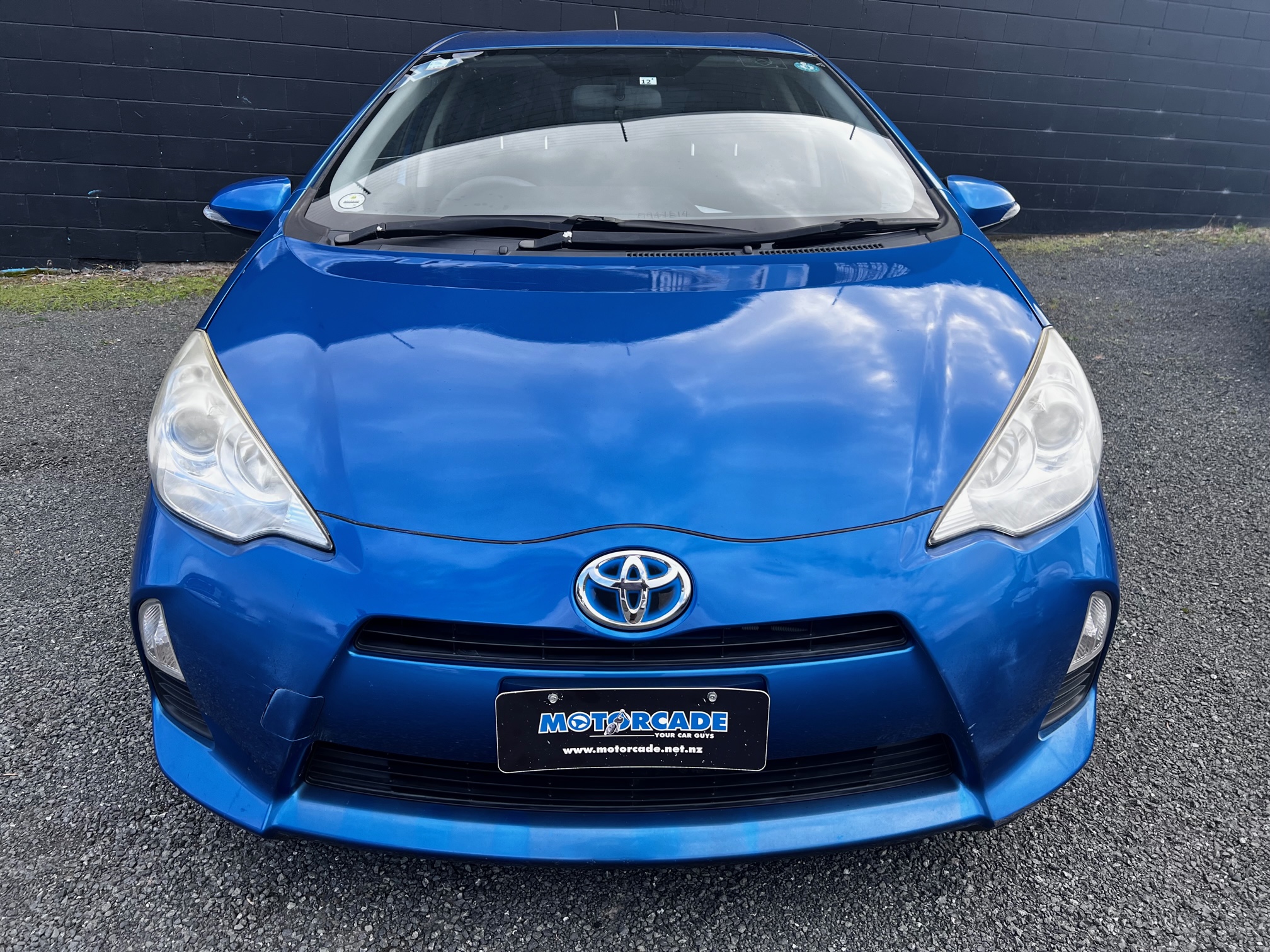 Toyota Aqua 2013 Image 3