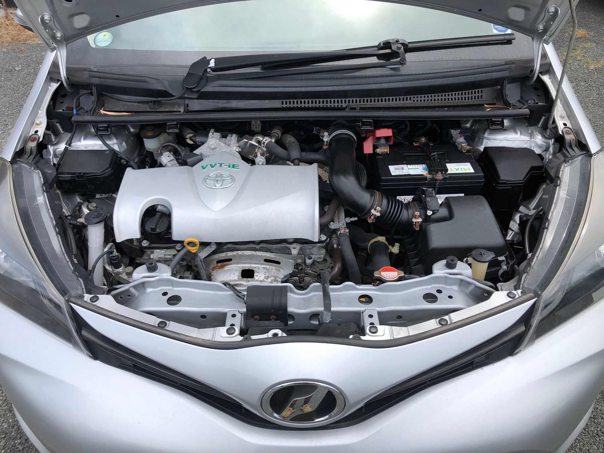 Toyota Vitz 2015 Image 7