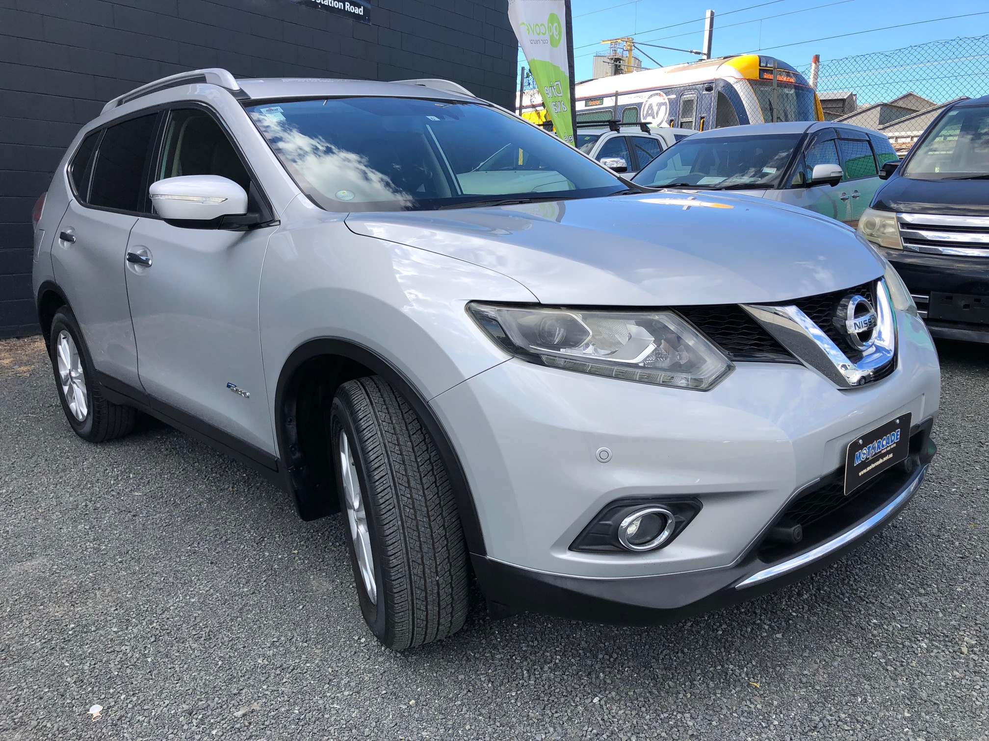 Nissan X-trail 2015 Image 2