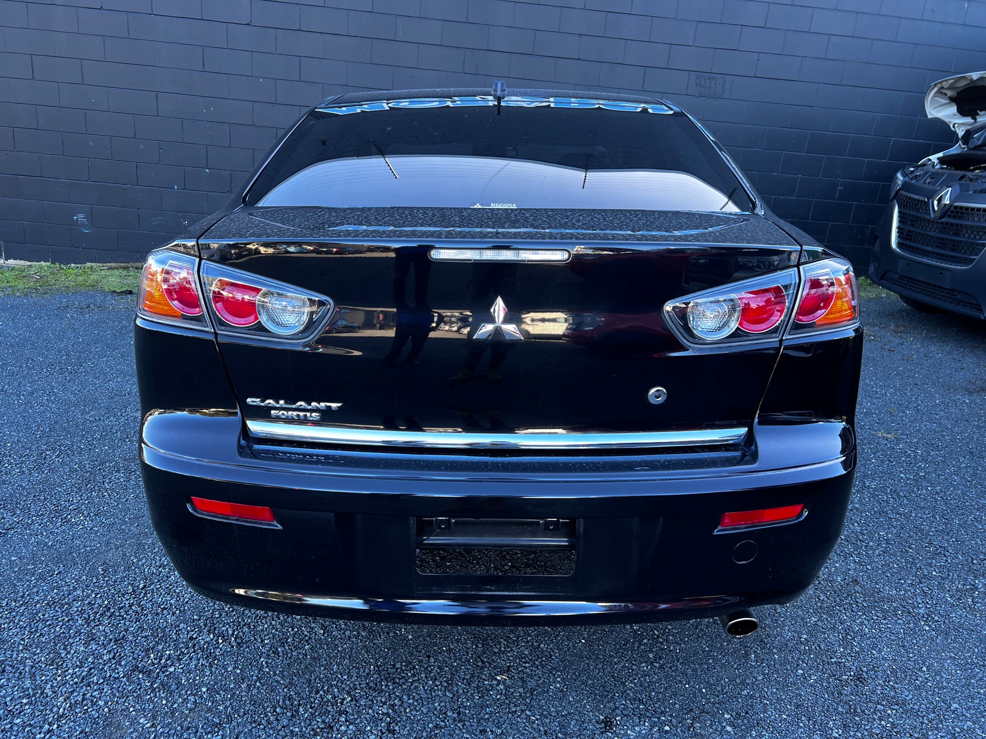 Mitsubishi Galant 2012 Image 4