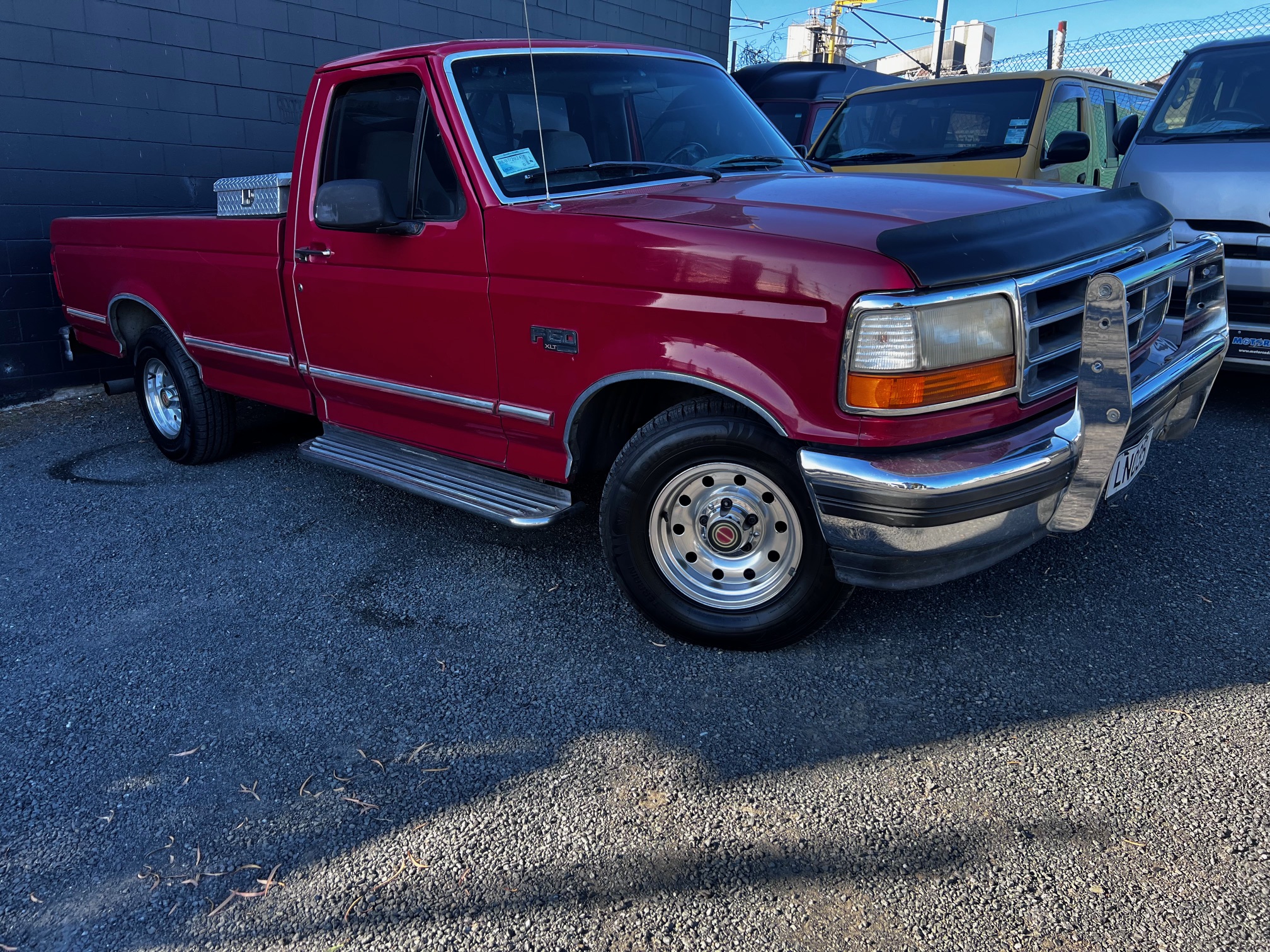 Ford F-150 1994 Image 2