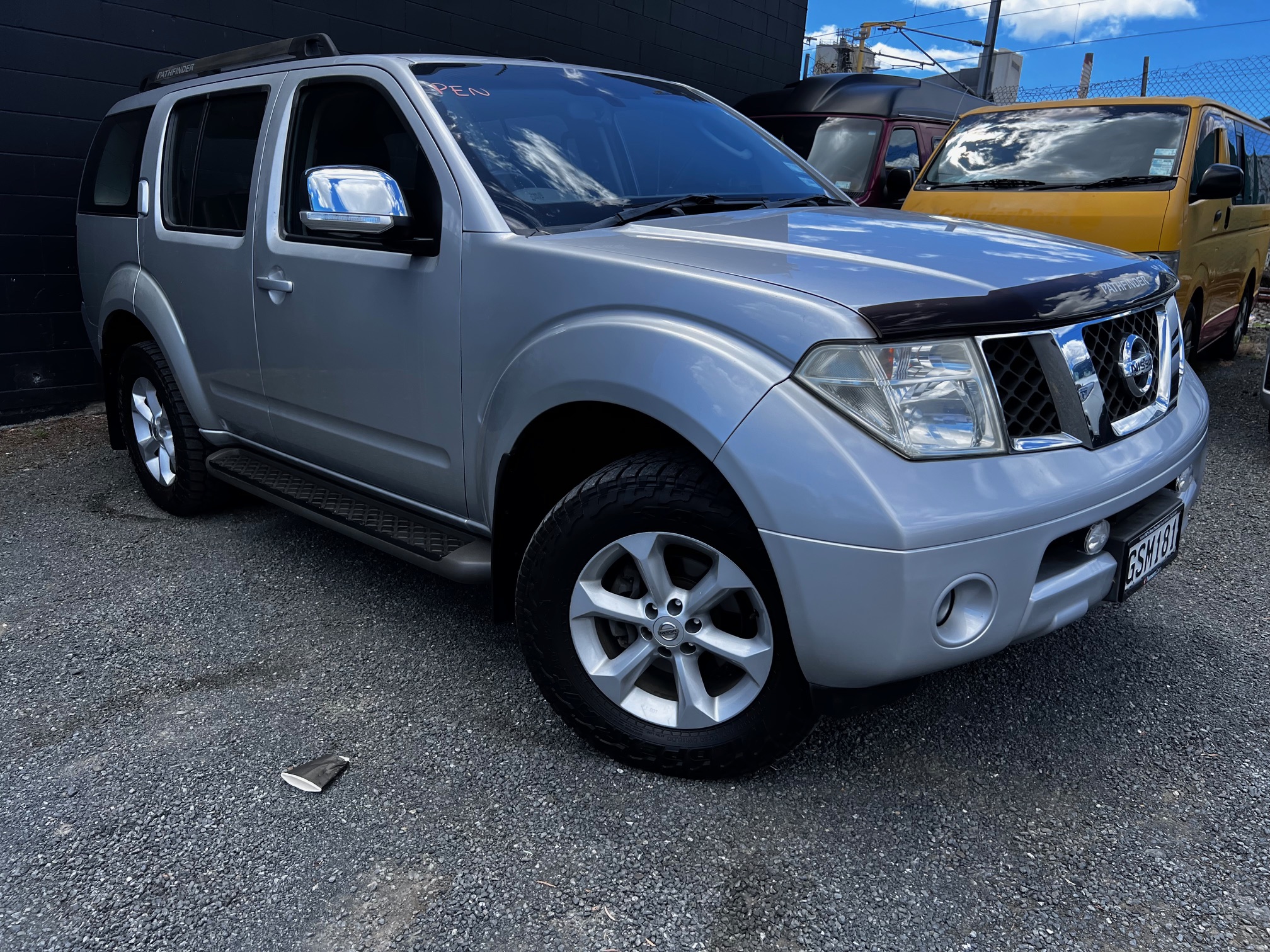 Nissan Pathfinder 2009 Image 2